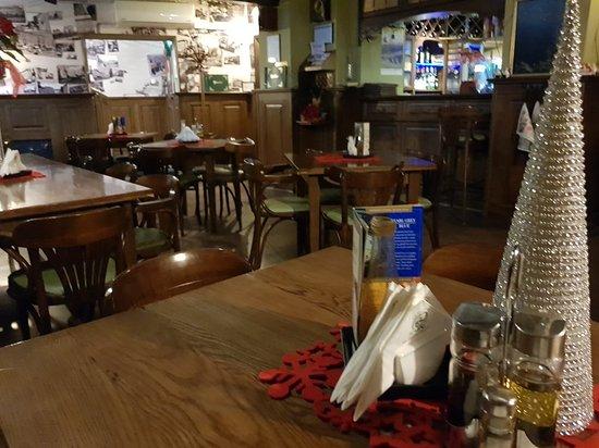 Restauracja "Melduję posłusznie"